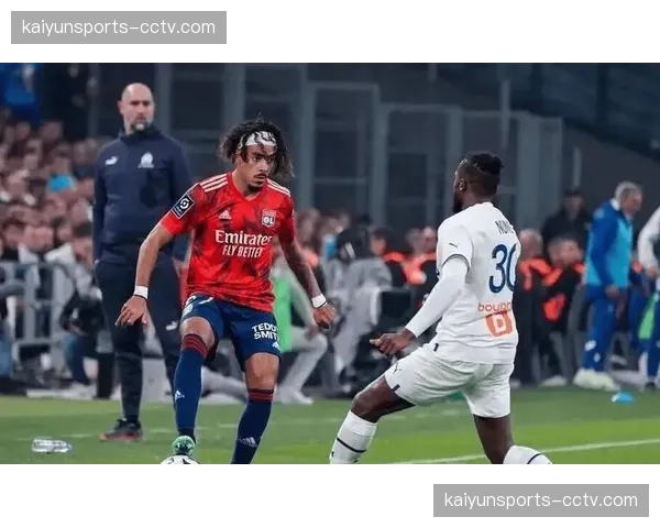 洛里昂1-1巴黎FC，升班马主场逼平对手